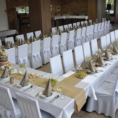 Hotel Fabrika Uherské Hradiště Kültér fotó