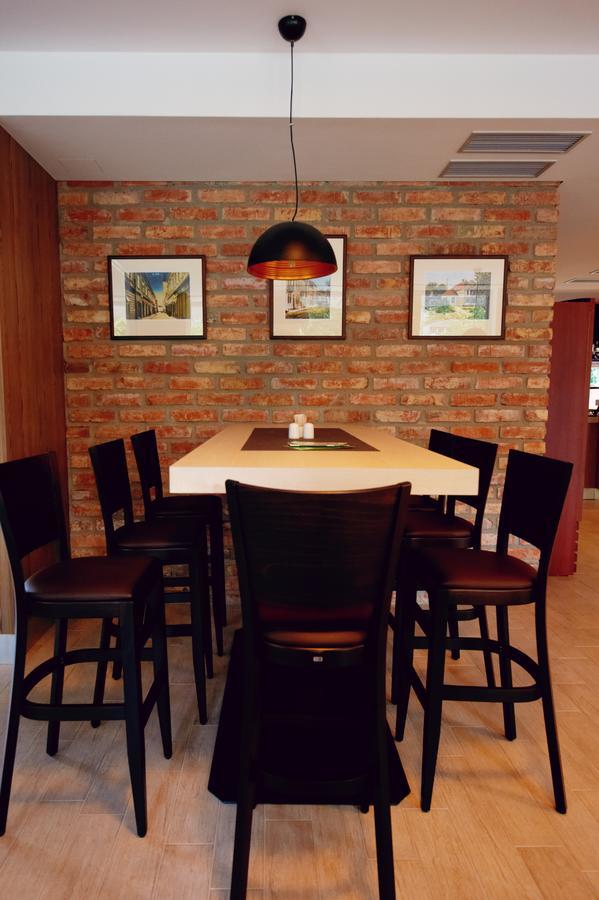 Hotel Fabrika Uherské Hradiště Kültér fotó